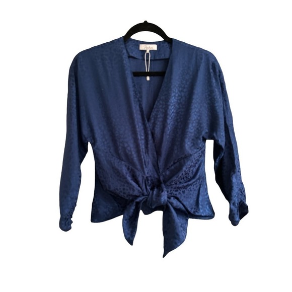 Parker Women's 3/4 Sleeve Button Up Tie Front Soft Surplice Top Size S Blue NWOT - Picture 2 of 8